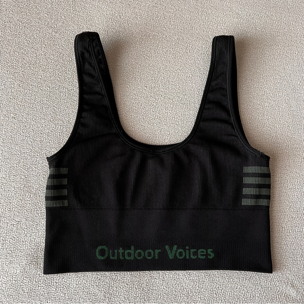 Outdoor Voices Black and Green Sports Bra Small